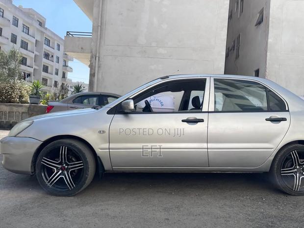 Mitsubishi Lancer 2009 Beige