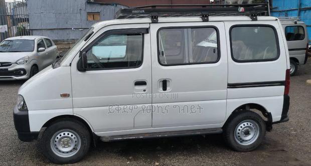 Suzuki Eeco 2024 White