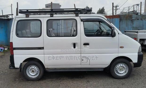 Suzuki Eeco 2024 White