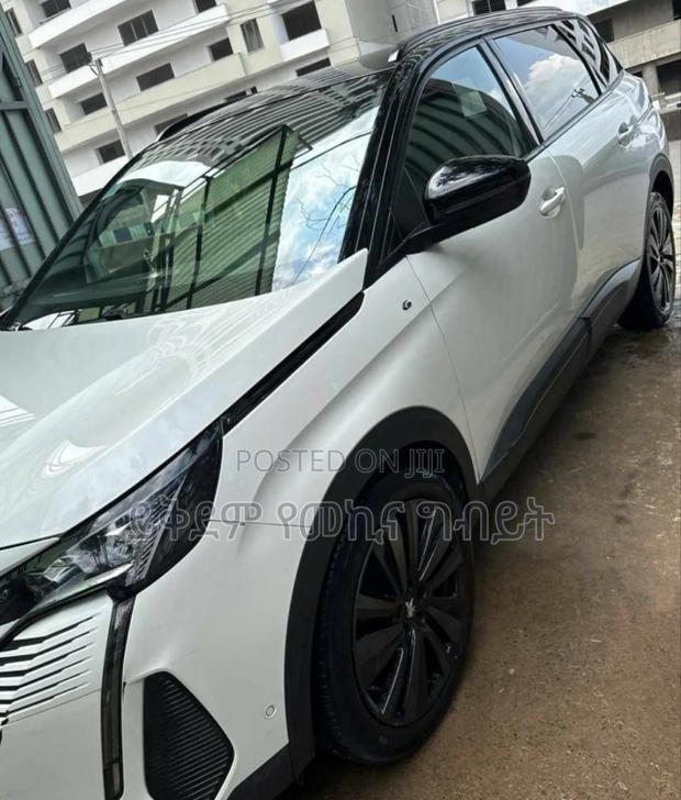 Peugeot 5008 2022 White