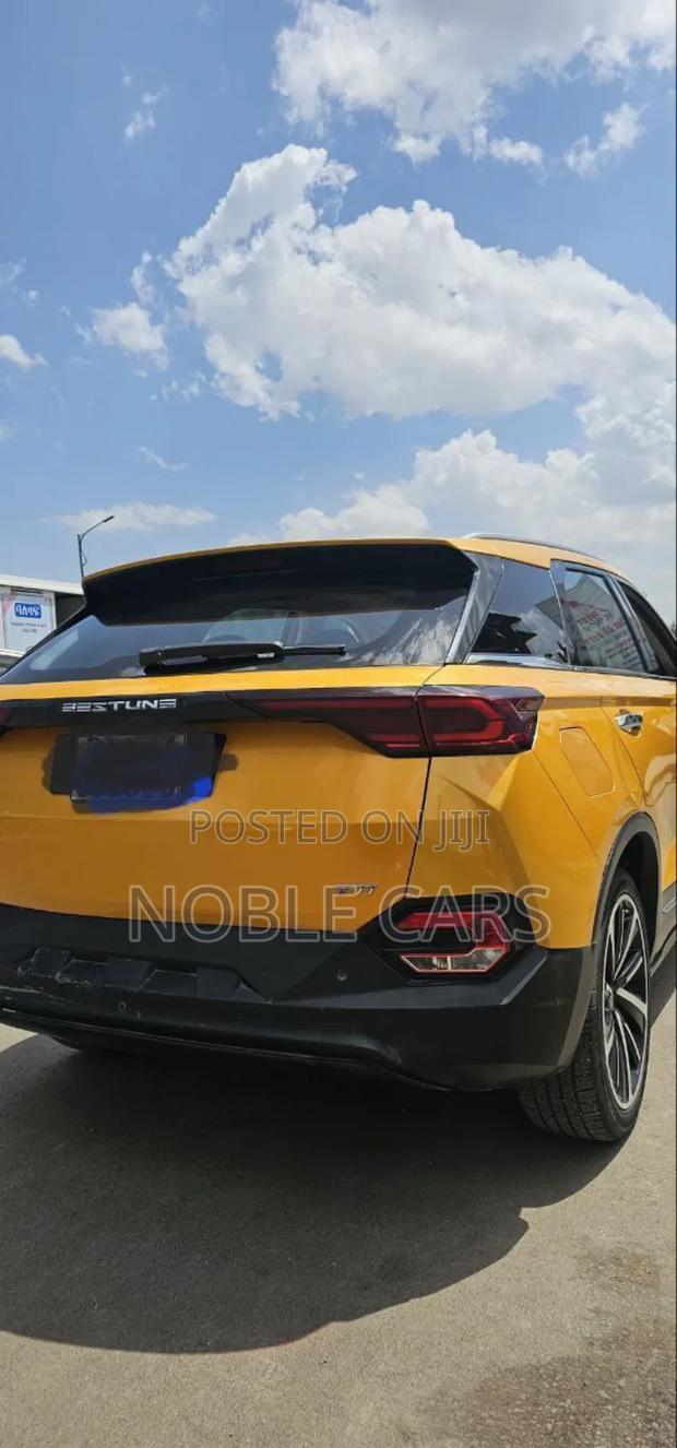 Bestune T77 1.2 FWD 2021 Yellow