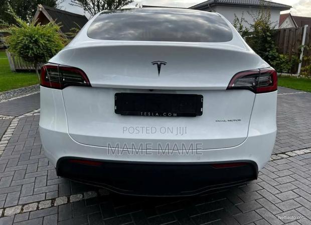 New Tesla Model Y 2023 White