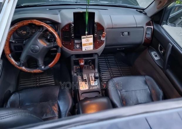Mitsubishi Pajero 2006 Black
