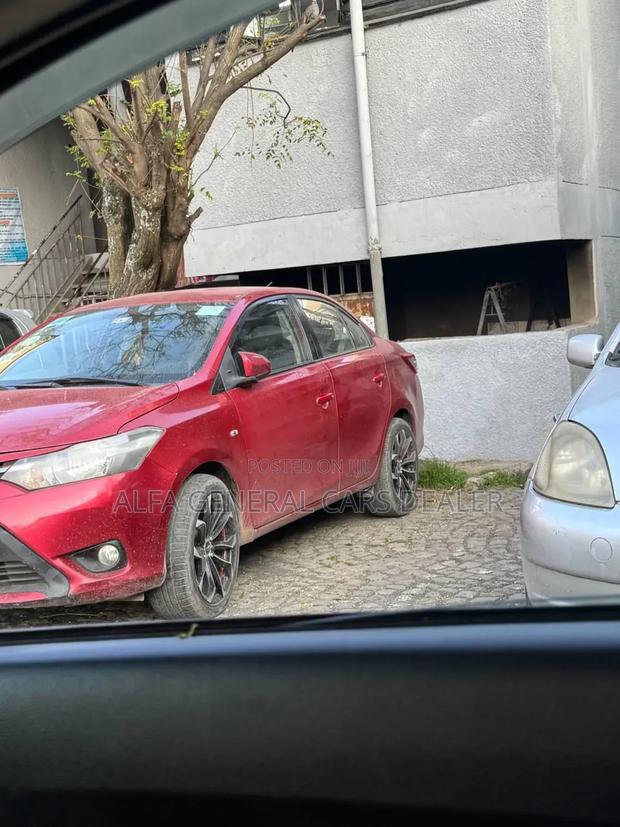 Toyota Corolla 2014 Red