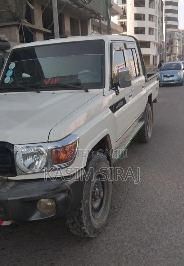Toyota Hilux 2.4 Diesel 2020 White