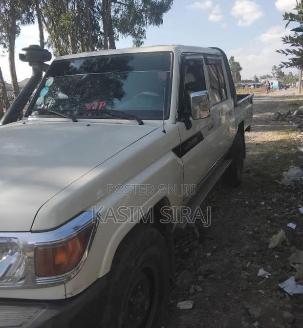 Toyota Hilux 2.4 Diesel 2020 White