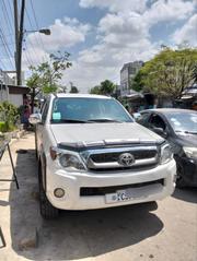 Toyota Hilux 2011 White for sale