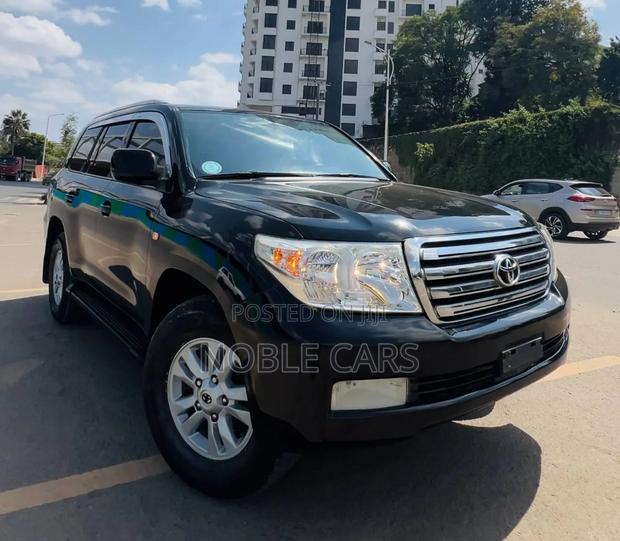 Toyota Land Cruiser 4.5 V8 TD STD 2010 Black