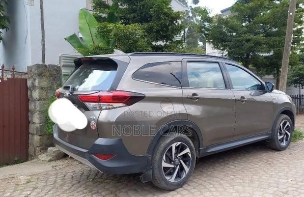 Toyota Rush 2021 Brown