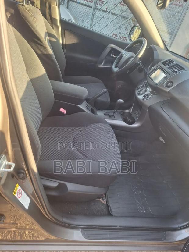 Toyota RAV4 2012 Brown
