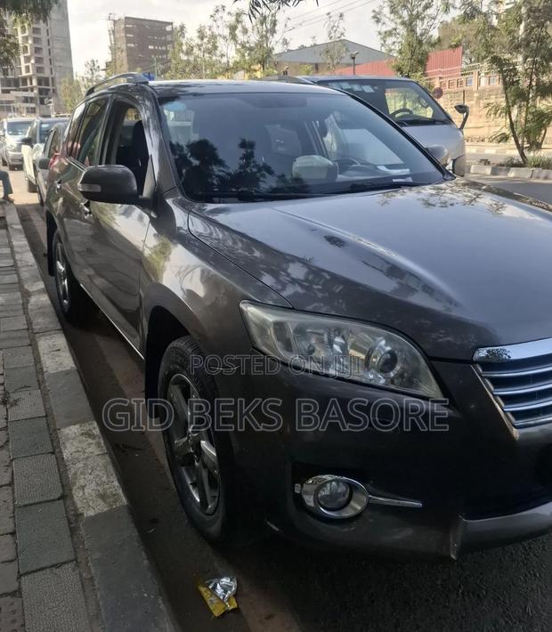 Toyota RAV4 2012 Gray
