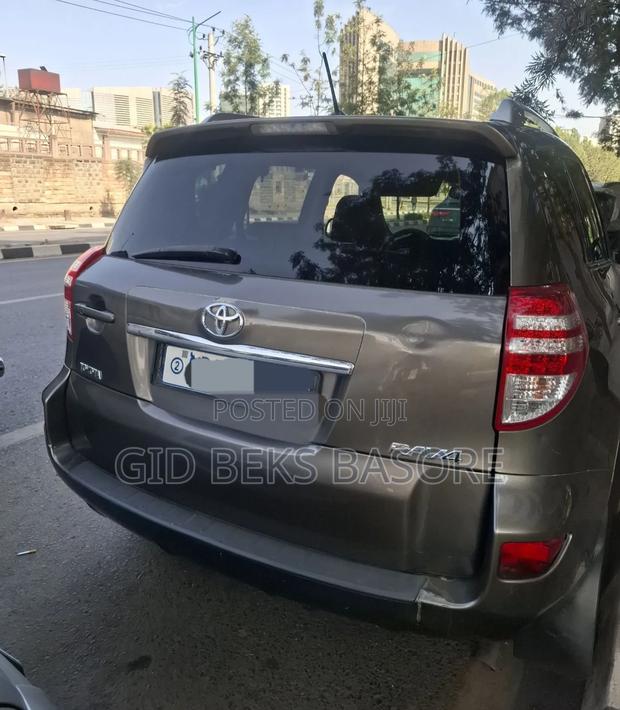 Toyota RAV4 2012 Gray