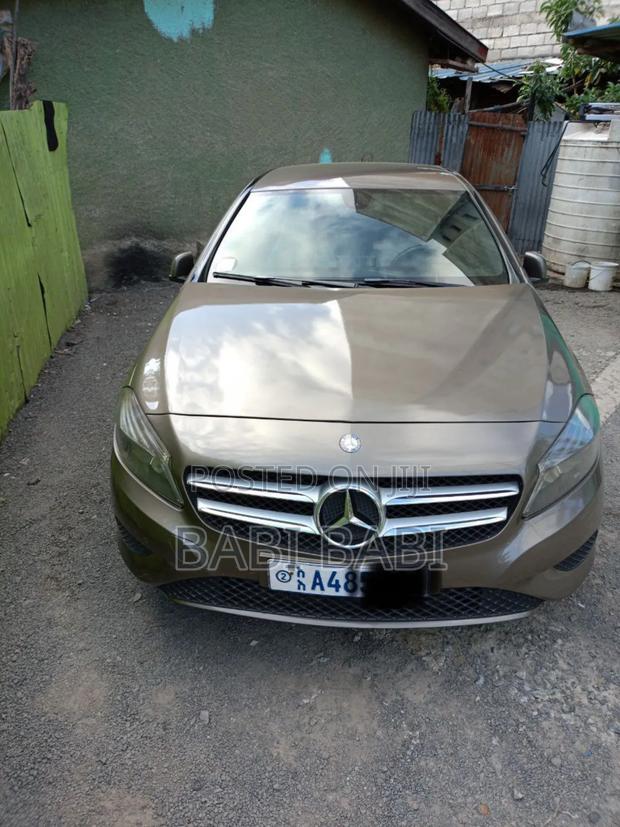 Mercedes-Benz A-Class 2013 Brown