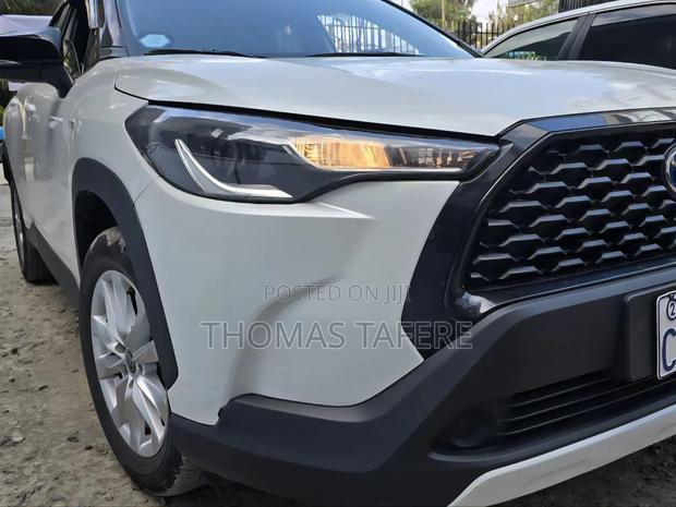Toyota Corolla Cross Hybrid 2023