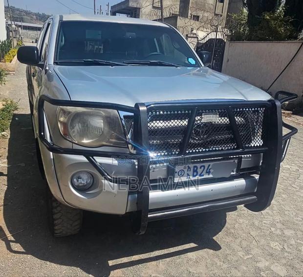 Toyota Tacoma 2009 Silver
