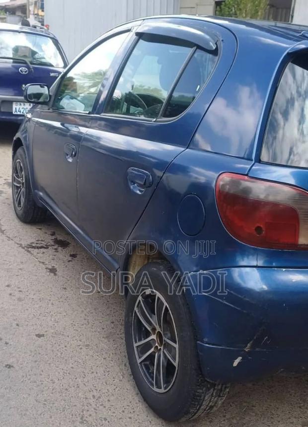 Toyota Vitz 1.3 FWD 3dr 2000 Blue