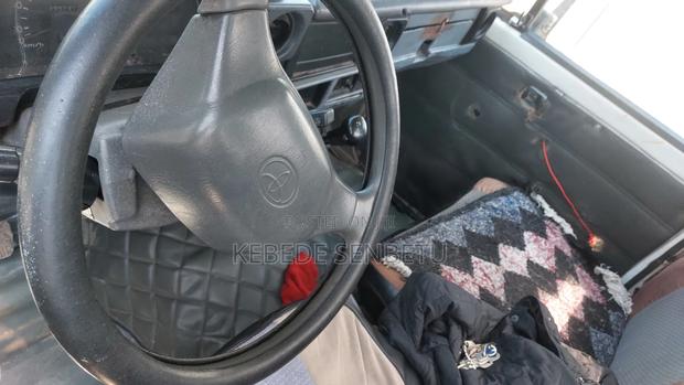 Toyota Hilux 1990 White