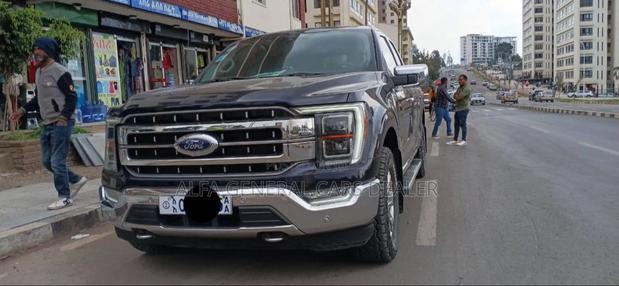 Ford F-150 LARIAT 2022 Black