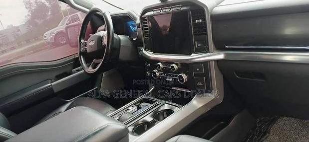 Ford F-150 LARIAT 2022 Black