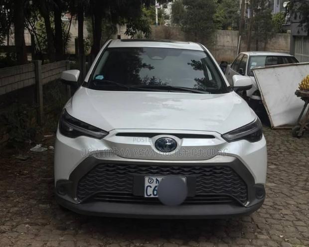 Toyota Frontlander 2024 Ivory