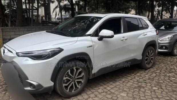 Toyota Frontlander 2024 Ivory
