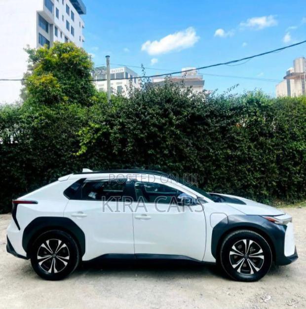 Toyota bZ4X 2022 White