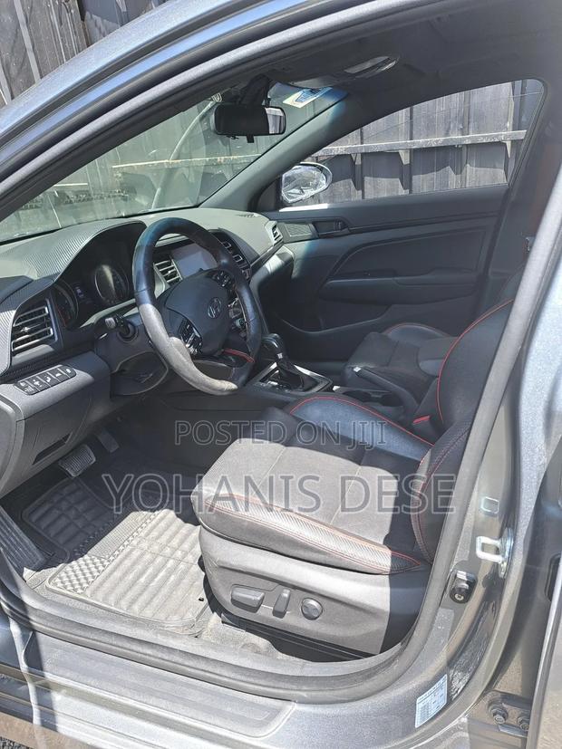 Hyundai Avante 2020 Silver