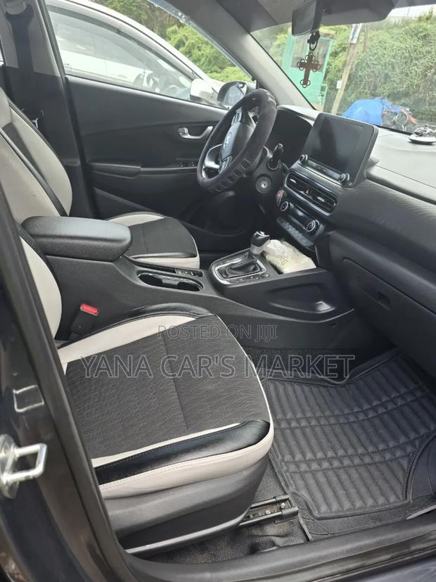 Hyundai Kona 2022 Gray