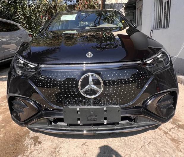 New Mercedes-Benz EQE 2025 Black