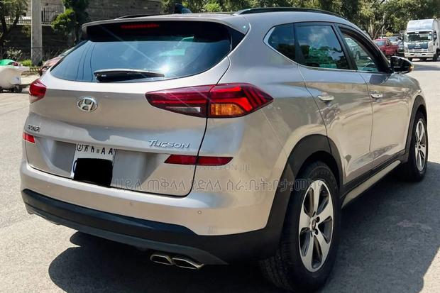 Hyundai Tucson 2020 Gold