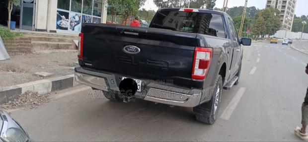 Ford F-150 2022 Black