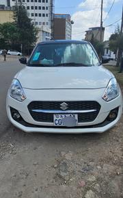 Suzuki Swift 2022 White for sale