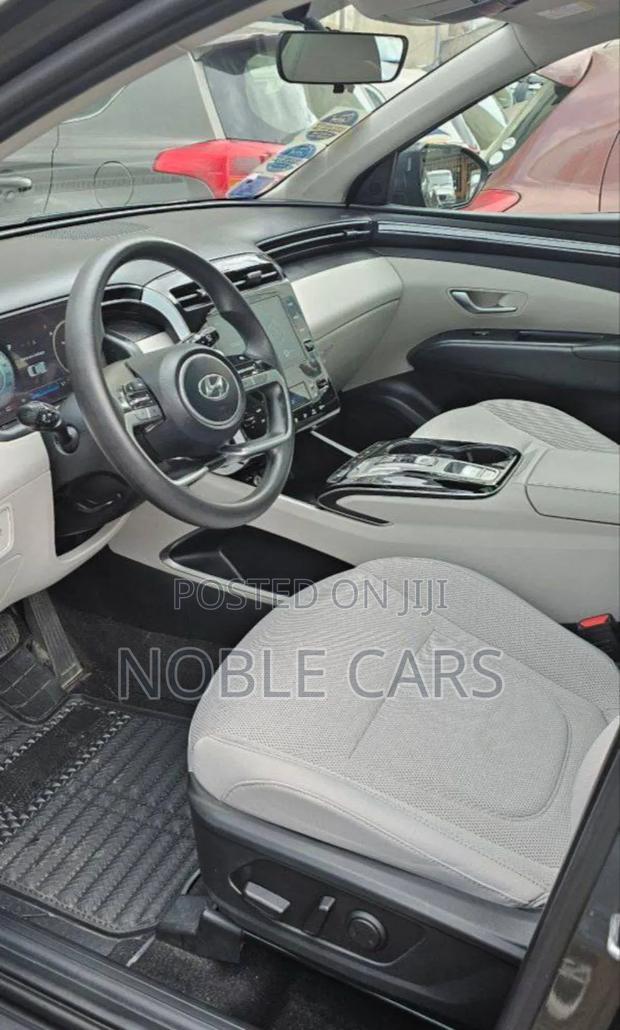 Hyundai Tucson 2023 Gray