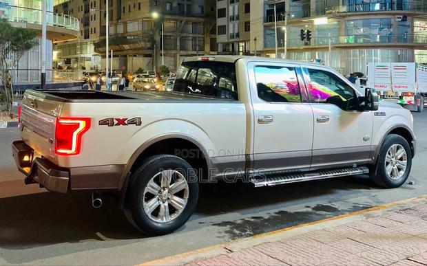 Ford F-150 2018 Gold