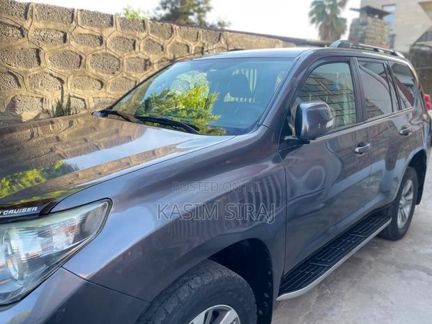 Toyota Land Cruiser Prado 3.0 TD 2013 Gray