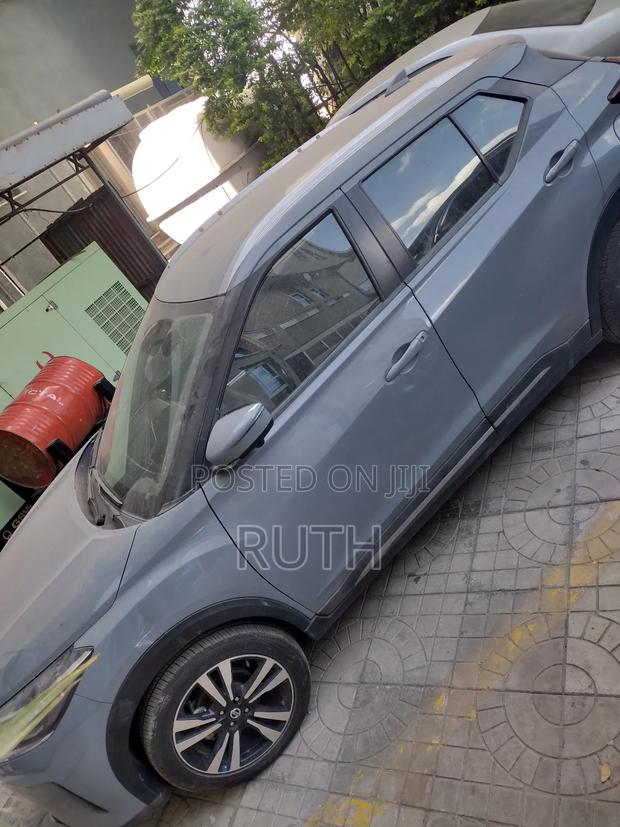Nissan Kicks 2022 Gray