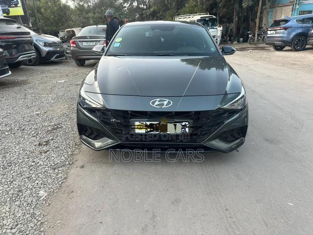 Hyundai Avante 2021 Gray