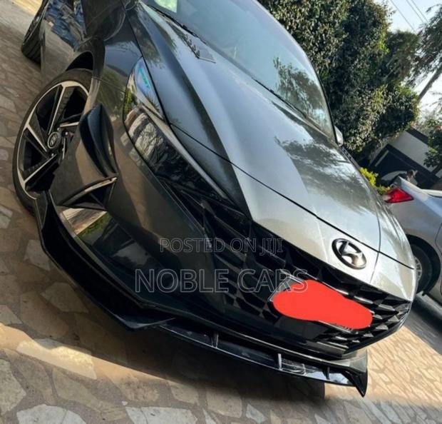 Hyundai Avante 2022 Gray