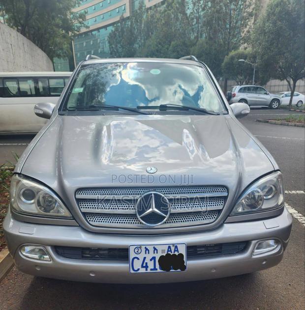 Mercedes-Benz M Class ML 350 AWD 4Matic (3.5L V6 7A) 2006 Blue