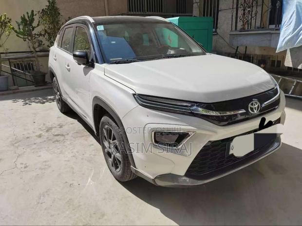 Toyota Urban Cruiser 2024 White