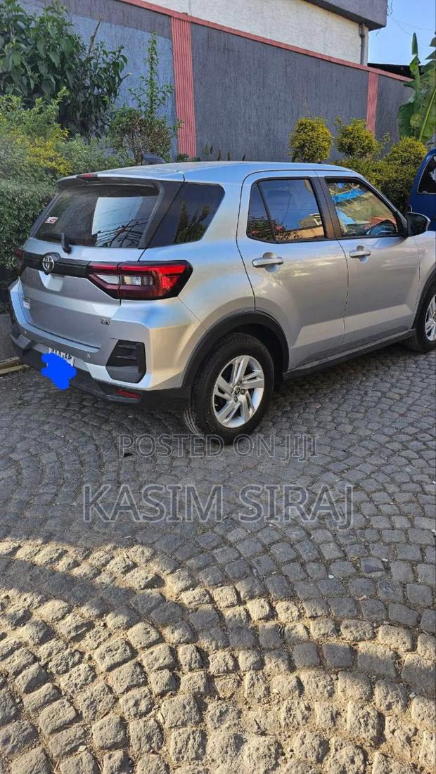 Toyota Raize 1.0 AWD 2022 Silver
