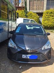 Toyota Yaris 2018 Gray for sale