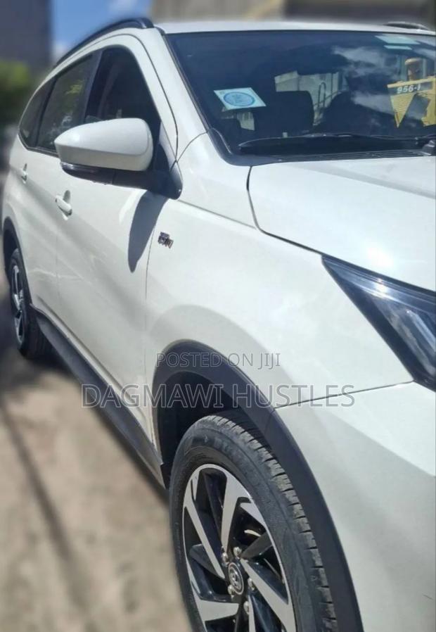 Toyota Rush 2023 White