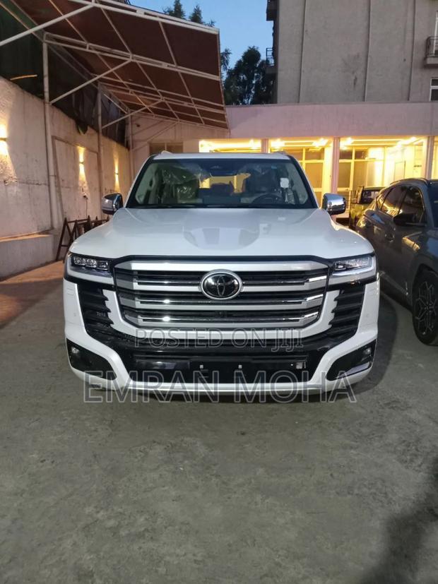 New Toyota Land Cruiser 2025 White
