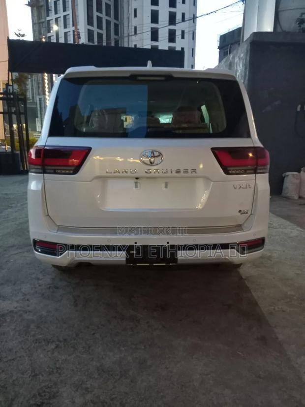 New Toyota Land Cruiser 2025 White