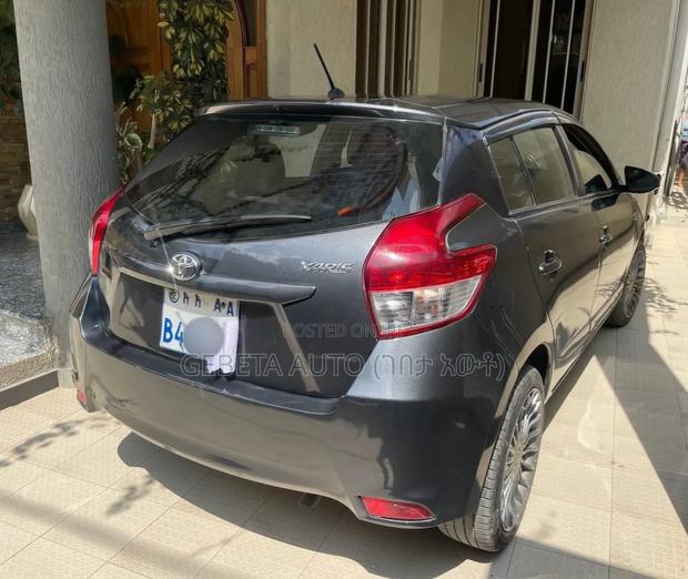 Toyota Yaris 2015