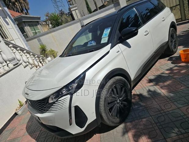 Peugeot 5008 2019 White