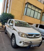 Toyota Hilux 2.5 D-4D 4X4 SRX 2010 White for sale