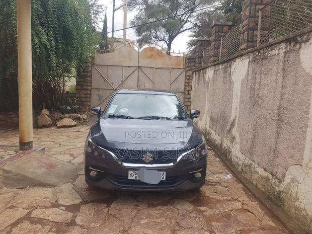 Suzuki Baleno 2022 Gray