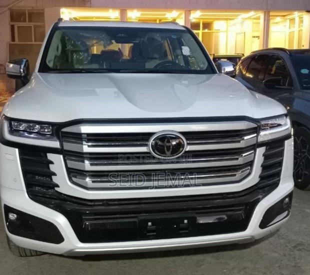 New Toyota Land Cruiser 2025 White
